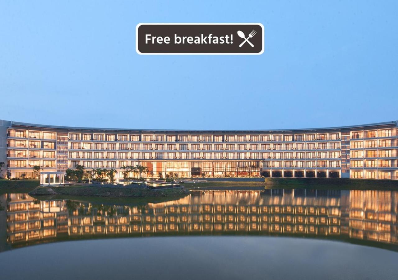 Hotel Santika Premiere Bandara Palembang Esterno foto