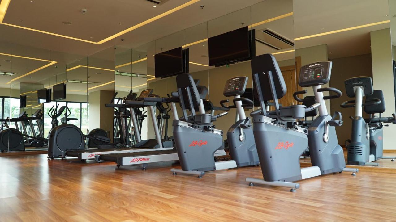 Hotel Santika Premiere Bandara Palembang Esterno foto
